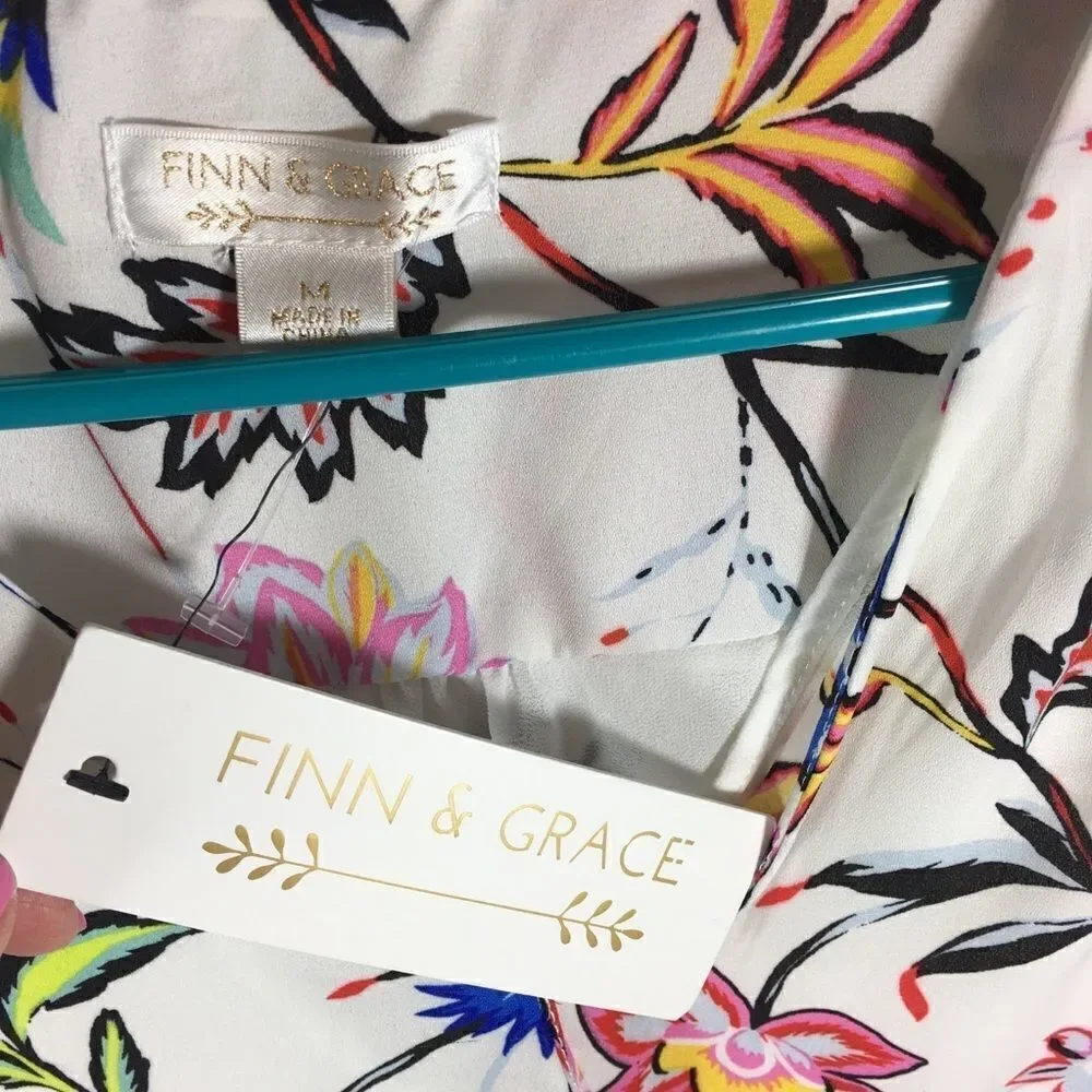 Finn & Grace Women's White Blue Pink Floral Size M - Picture 4 of 5